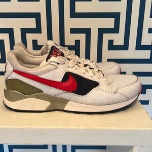 Men’s size 9.5 Nike Air Pegasus USA 1992 Track & Field